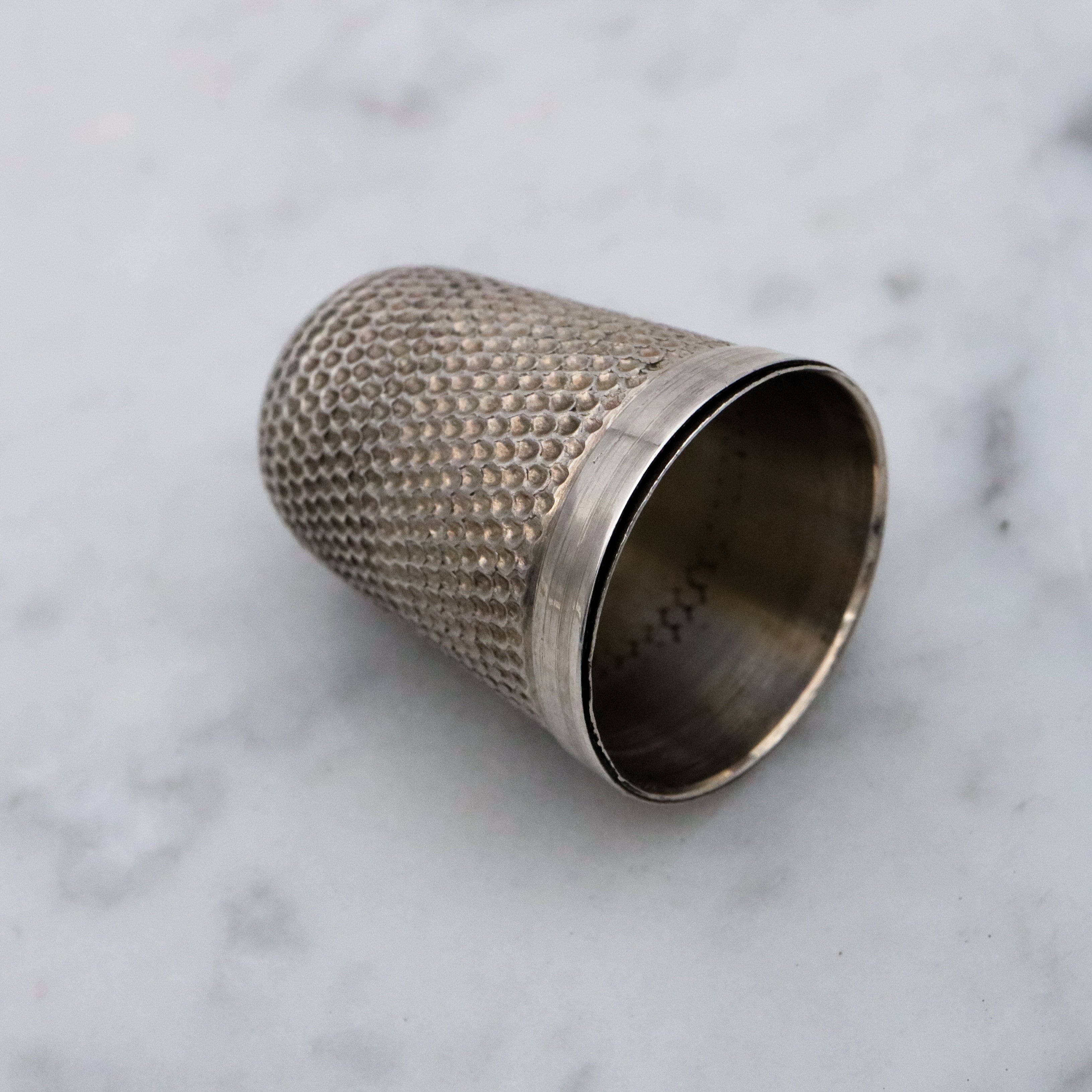 Antique 1919 London sterling thimble size 5.25